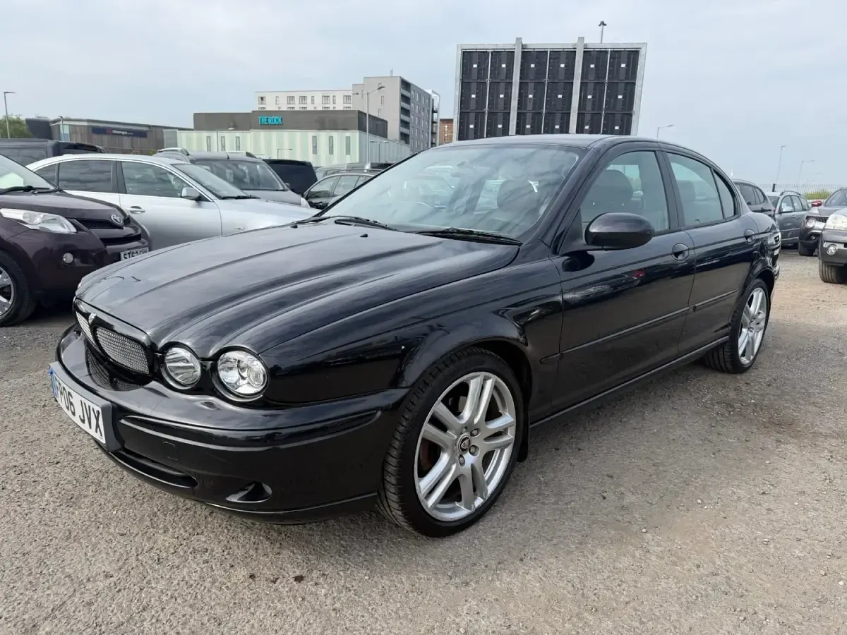 Używany Jaguar X-type 155 KM (114 kW) 2006 Czarny Sedan/Limuzyna