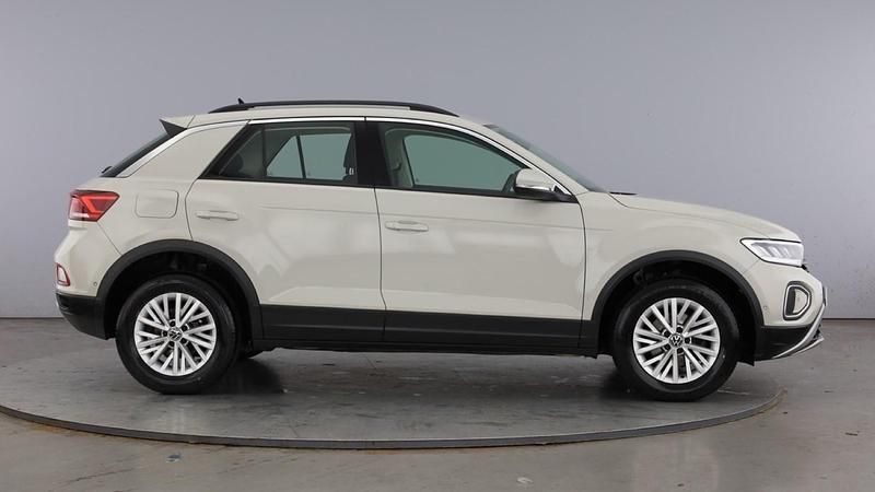 Used VW T-Roc Life 110 HP (80 kW) 2023 Grey SUV