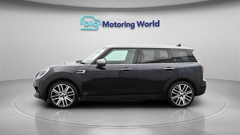 Used Mini Cooper Clubman Exclusive 136 HP (100 kW) 2023 Black Estate