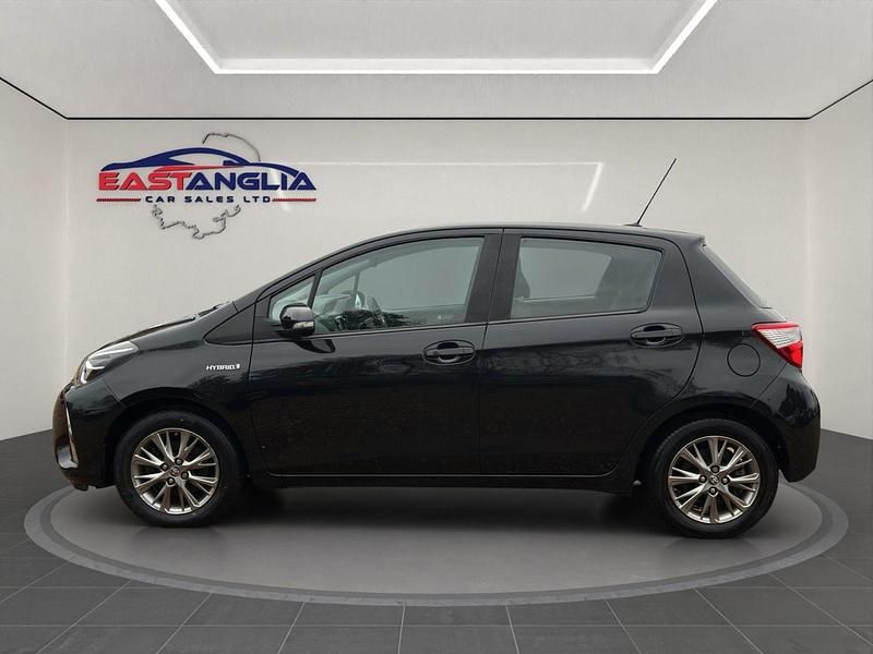 Used Toyota Yaris Hybrid 2019 Black Hatchback