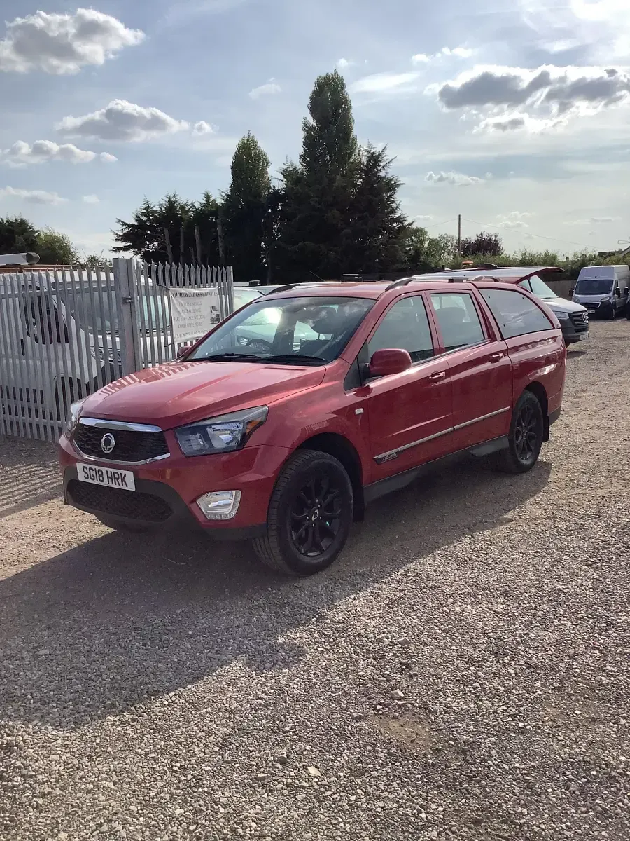Used SsangYong Musso 181 HP (133 kW) 2018 Red Pickup