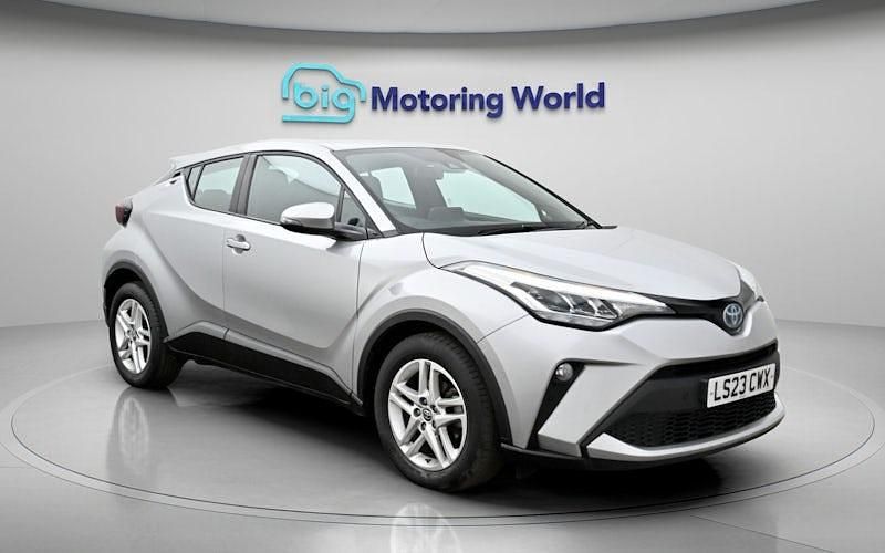 Used Toyota C-HR 122 HP (89 kW) 2023 SUV