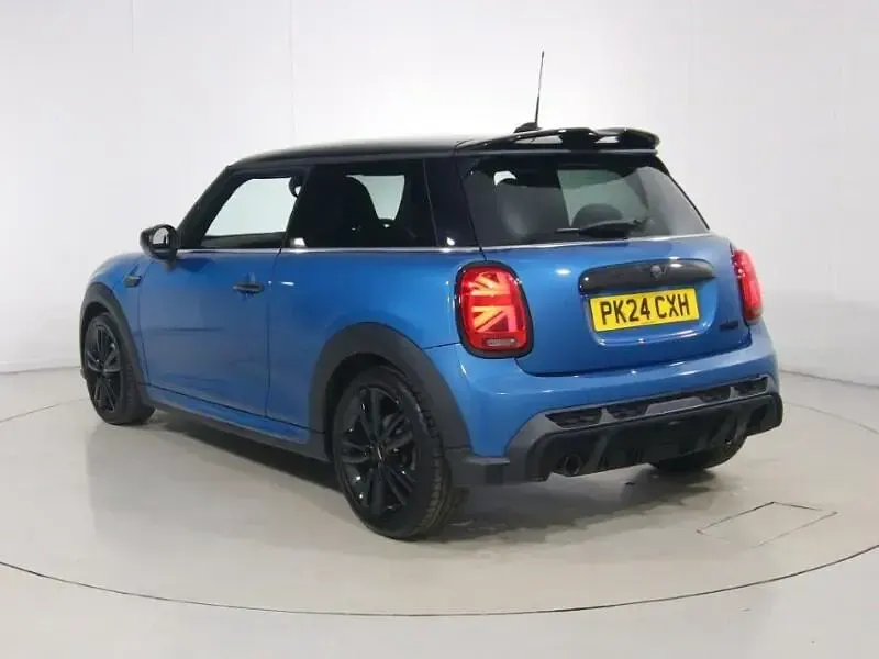 Used Mini Cooper Hatch 134 HP (98 kW) 2024 Blue Hatchback