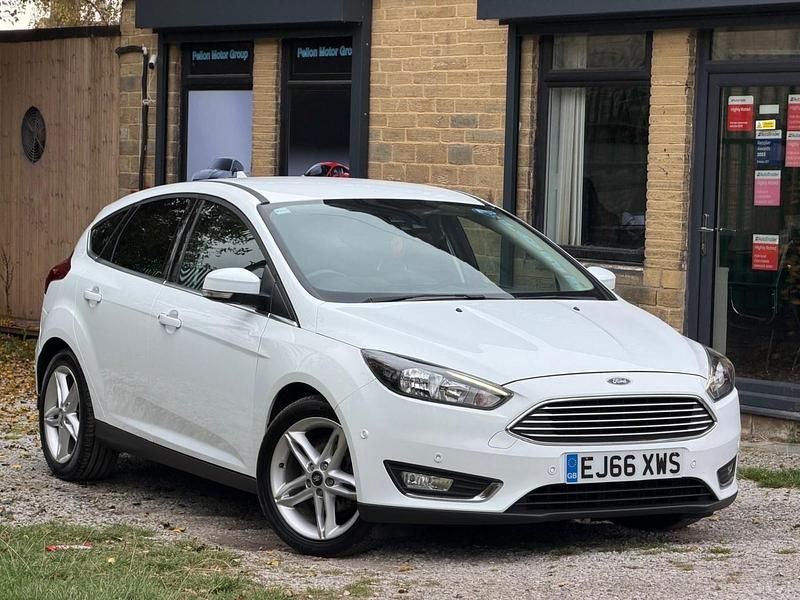 White Used 2016 Ford Focus Titanium Hatchback | £3,490 (Super price) - Image 1/4