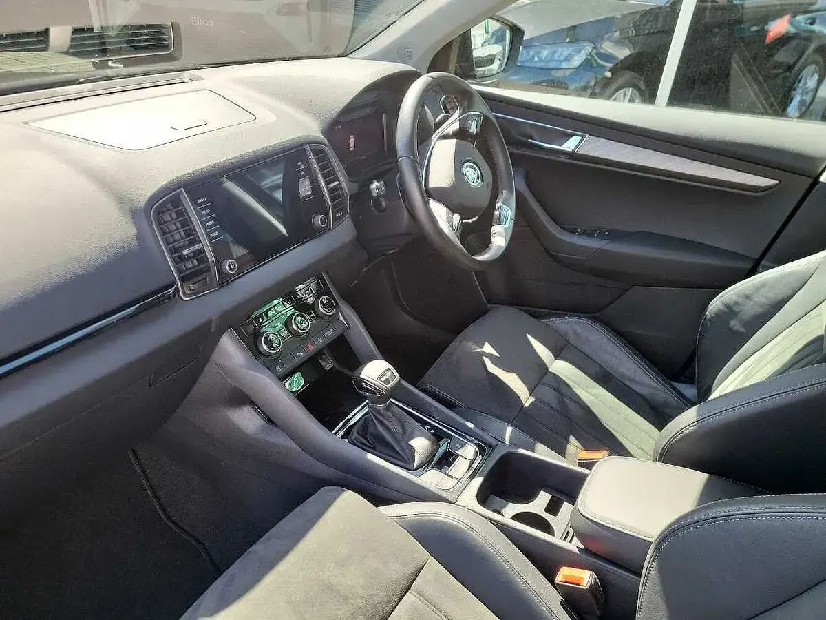 Gebraucht Skoda Karoq SE L 110 PS (80 kW) 2023 Schwarz SUV