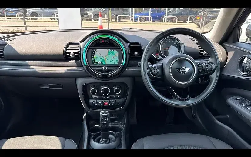 Used Mini Cooper Clubman Classic 136 HP (100 kW) 2019 Black Estate