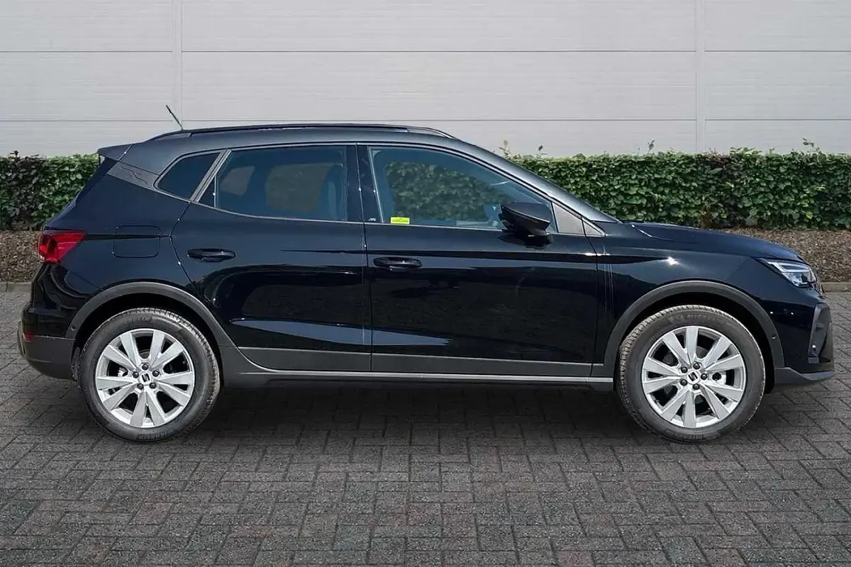 New Seat Arona FR First Edition 2026 Midnight black SUV