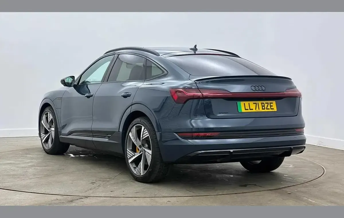 Used Audi e-tron Advanced 230 kW (313 HP) 2021 Blue SUV