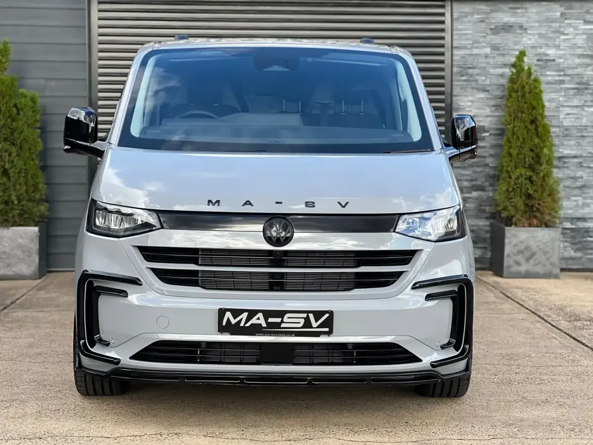 Novo VW Transporter Pro 150 HP (110 kW) 2025 Cinzento Van