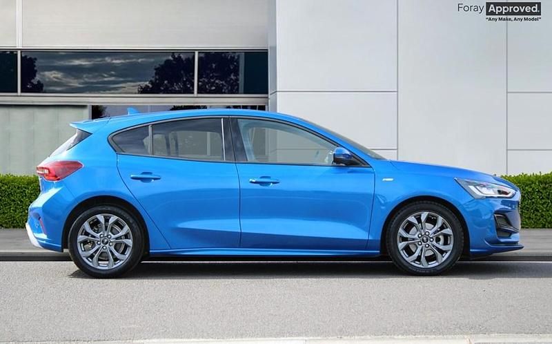 Używany Ford Focus ST-Line 2023 Niebieski Hatchback