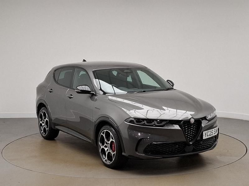 Metallic vesuvio grey New 2025 Alfa Romeo Tonale Veloce SUV | £29,998 (Fair price) - Image 1/4