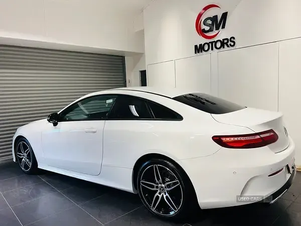 Used Mercedes E220 AMG line 194 HP (142 kW) 2017 White Coupe