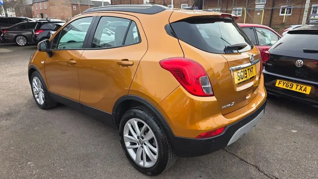 Used Vauxhall Mokka X Active 140 HP (102 kW) 2019 Orange SUV
