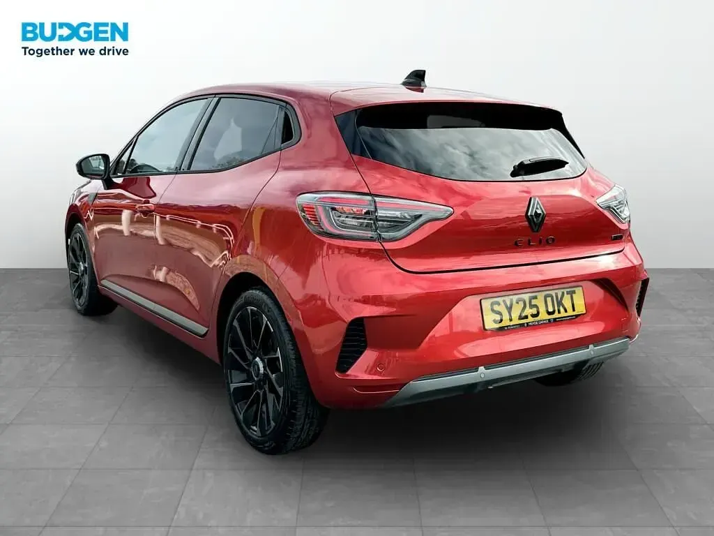 Używany Renault Clio V Esprit Alpine 143 KM (105 kW) 2025 Czerwony Hatchback