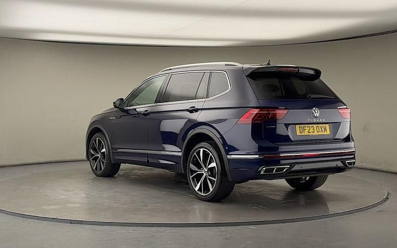 Used VW Tiguan Allspace R-line 150 HP (110 kW) 2023 Atlantic blue metallic/atlantic blue metallic SUV