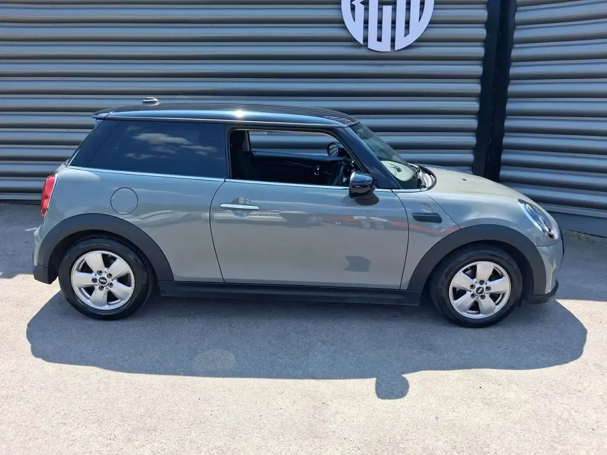 Used Mini Cooper Classic 134 HP (98 kW) 2022 Grey Hatchback