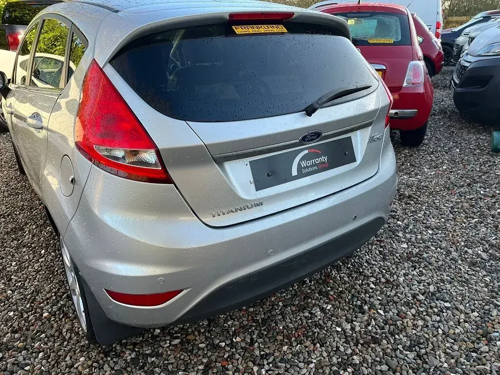 Used Ford Fiesta Individual 2010 Silver Hatchback