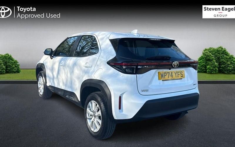 Used Toyota Yaris Hybrid 116 HP (85 kW) 2026 Estate