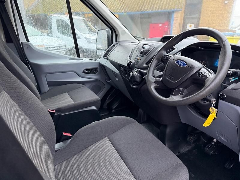 Begagnad Ford Transit 130 HK (95 kW) 2018 Vit Van