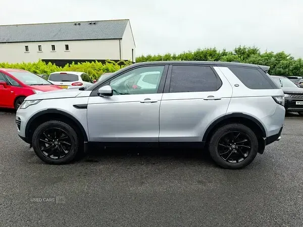 Used Land Rover Discovery Sport SE 180 HP (132 kW) 2017 Silver SUV