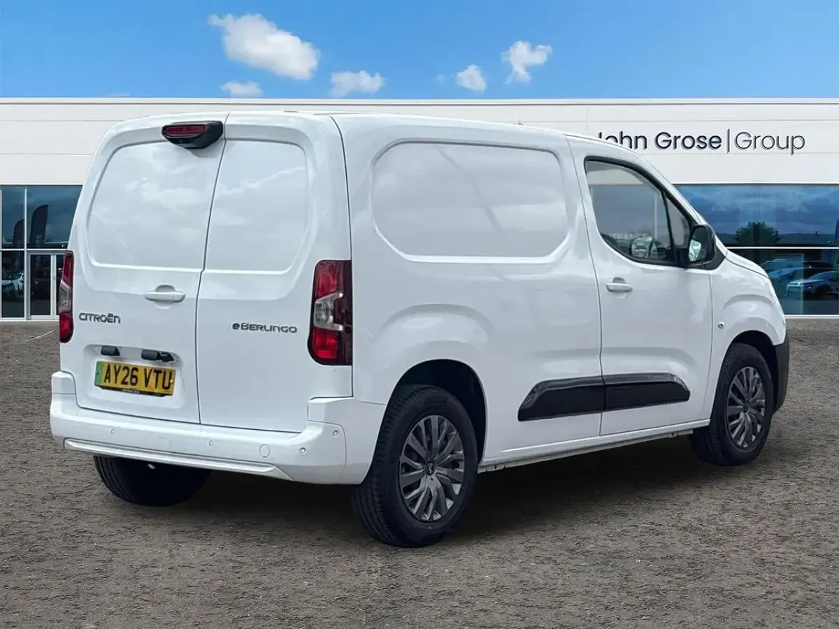 New Citroën Berlingo 100 kW (136 HP) 2026 White MPV