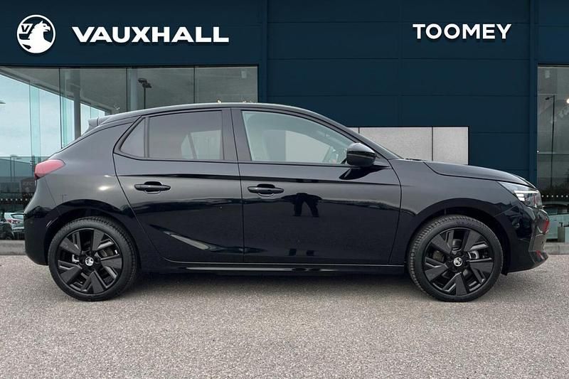 Ny Vauxhall Corsa-e 113 kW (154 HK) 2026 Svart Halvkombi
