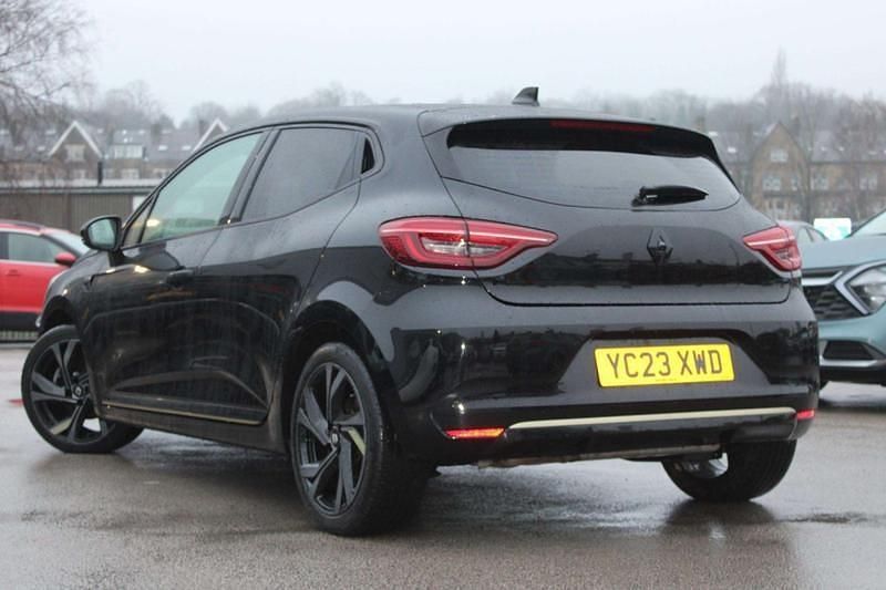 Used Renault Clio V Engineered 2023 Diamond black Hatchback