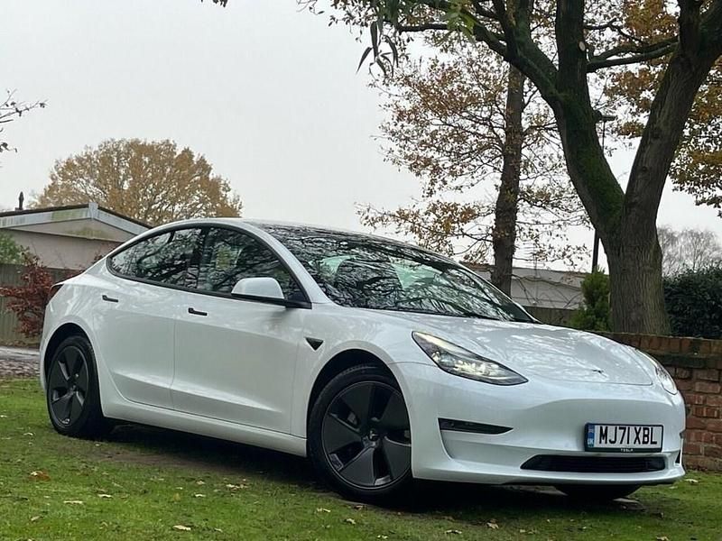 White Used 2021 Tesla Model 3 Sedan | £19,995 (Fair price) - Image 1/4
