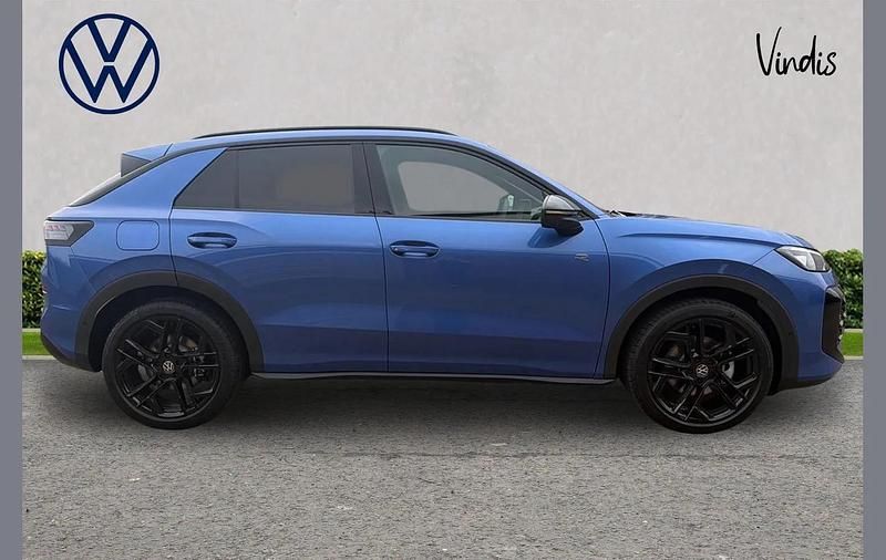 Used VW T-Roc R-line 150 HP (110 kW) 2026 Blue SUV