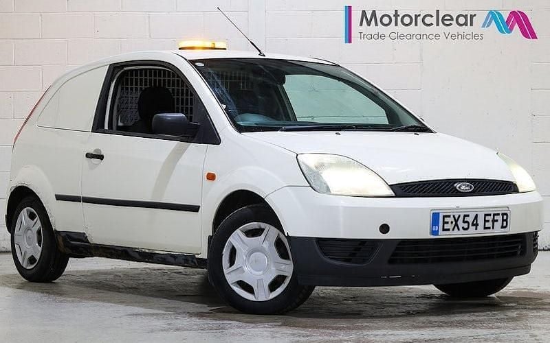 Begagnad Ford Fiesta 68 HK (50 kW) 2008 Halvkombi