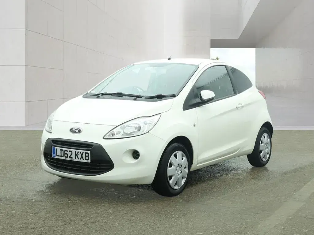 Used Ford Ka S 69 HP (50 kW) 2012 White Hatchback