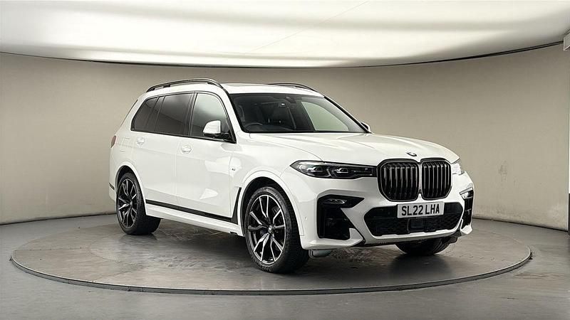 Used BMW X7 M Sport 340 HP (250 kW) 2021 Mineral white SUV