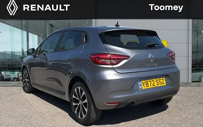 Used Renault Clio Evolution 90 HP (66 kW) 2023 Grey Hatchback