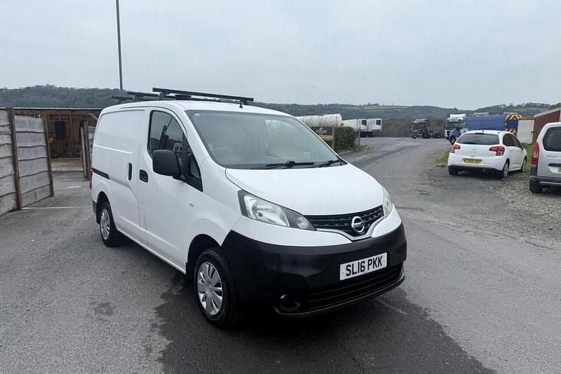 White Used 2016 Nissan NV200 Acenta Van | £6,995 (A bit pricey) - Image 1/4