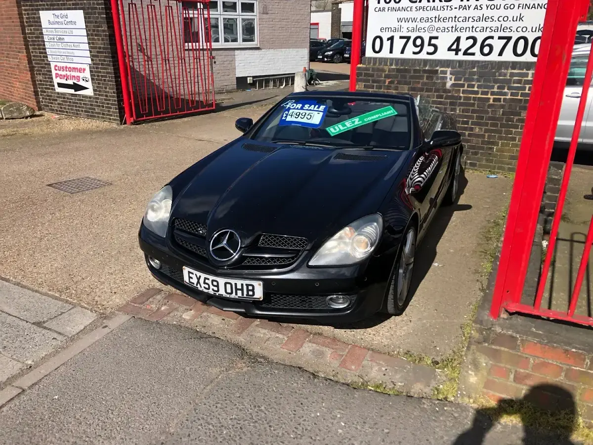 Used Mercedes SLK200 184 HP (135 kW) 2009 Black Cabriolet