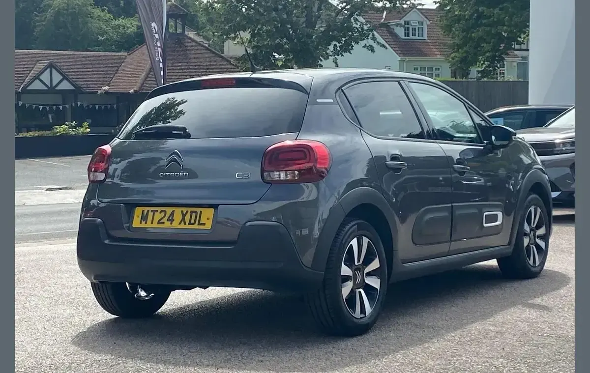 Used Citroën C3 PureTech 108 HP (79 kW) 2024 Grey Hatchback