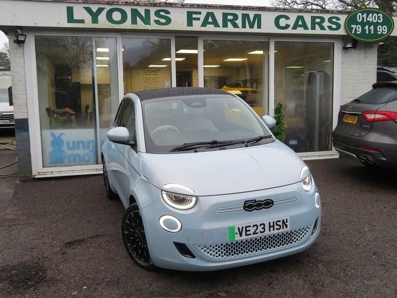 Blue Used 2023 Fiat 500e La Prima Cabriolet | £17,995 (Fair price) - Image 1/4