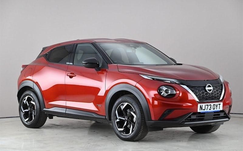 Used Nissan Juke N-Connecta 143 HP (105 kW) 2023 Red SUV