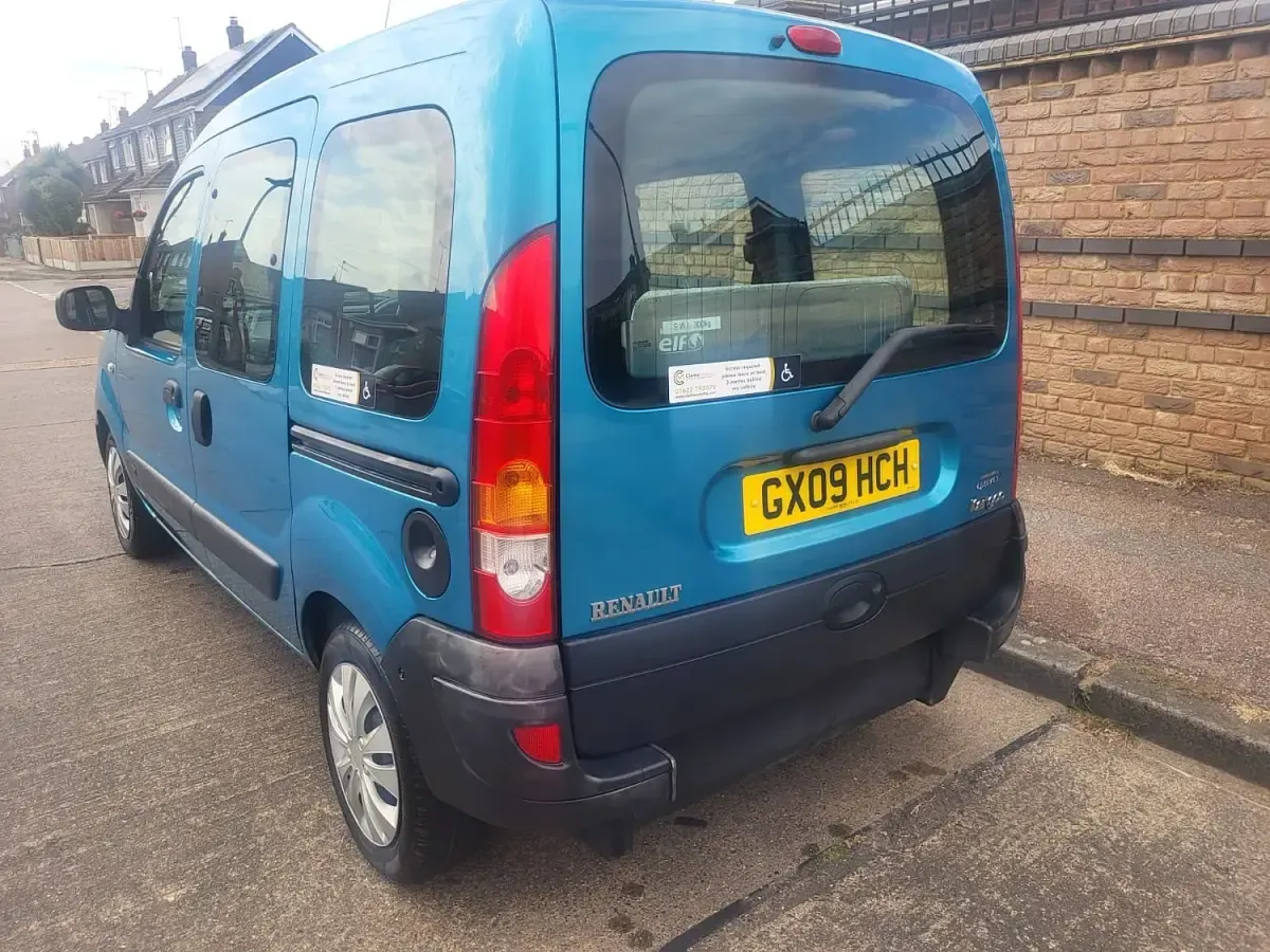 Used Renault Kangoo Authentique 106 HP (77 kW) 2009 Blue MPV