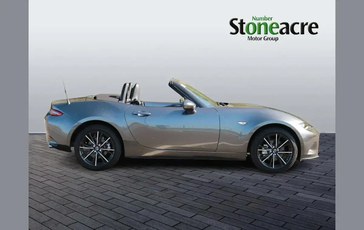 Ny Mazda MX5 Exclusive-Line 184 HK (135 kW) 2025 Grå Cab
