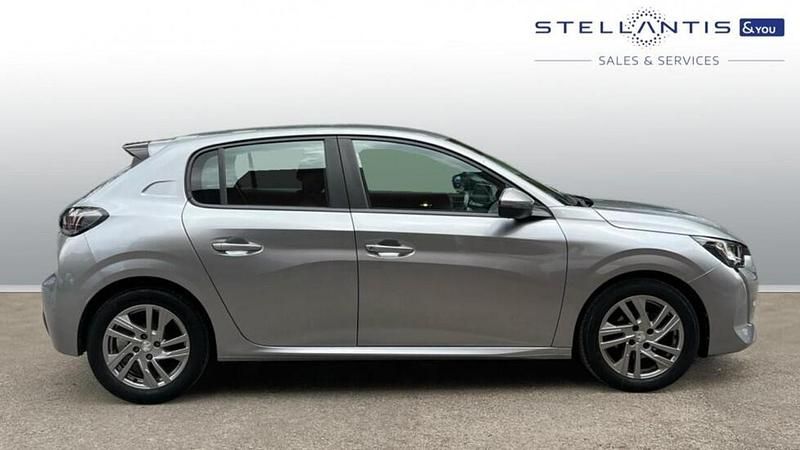 Usado Peugeot 208 Active 74 HP (54 kW) 2020 Cinzento Citadino