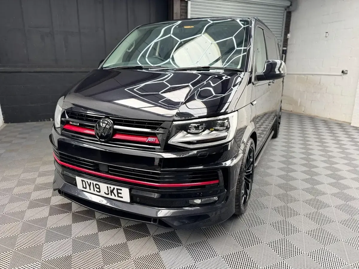 Used VW Transporter Highline 201 HP (147 kW) 2019 Black Van