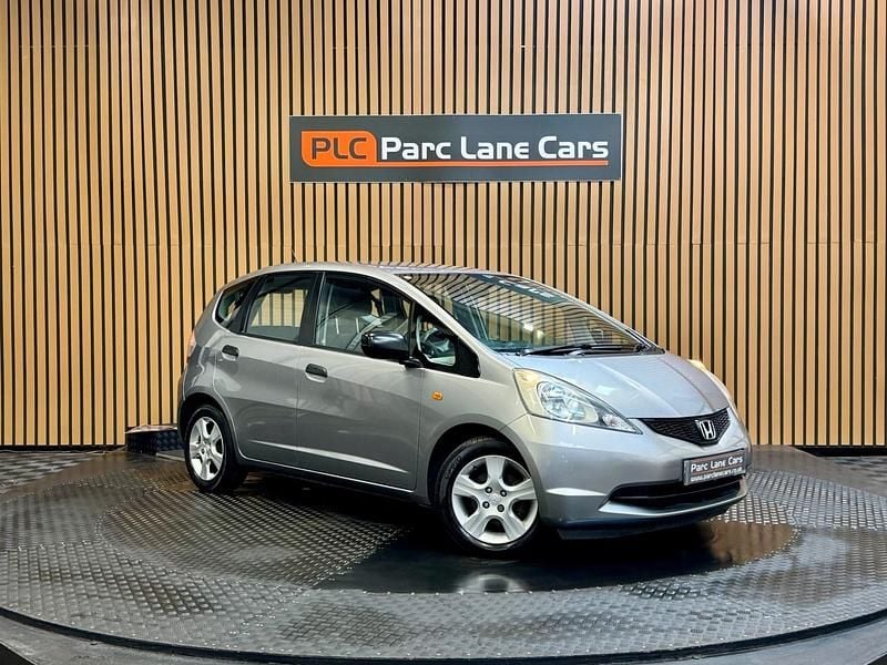 Used Honda Jazz SE 2010 Silver Hatchback