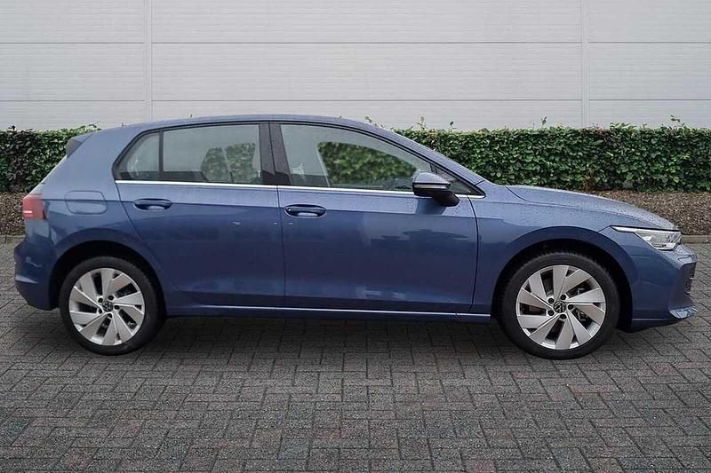New VW Golf VIII Style 204 HP (150 kW) 2026 Anemone blue Hatchback