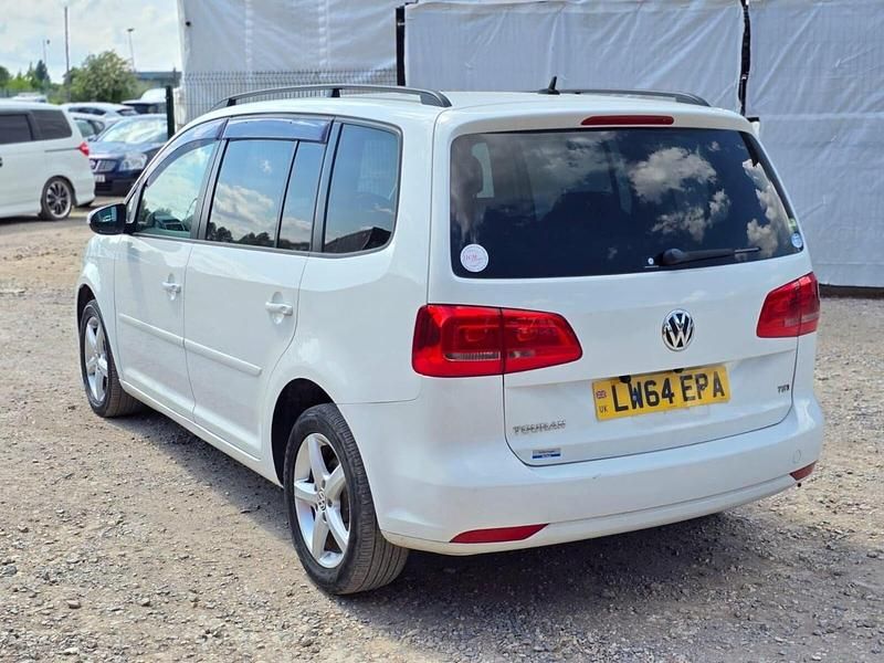 Used VW Touran SEL 140 HP (102 kW) 2014 White MPV