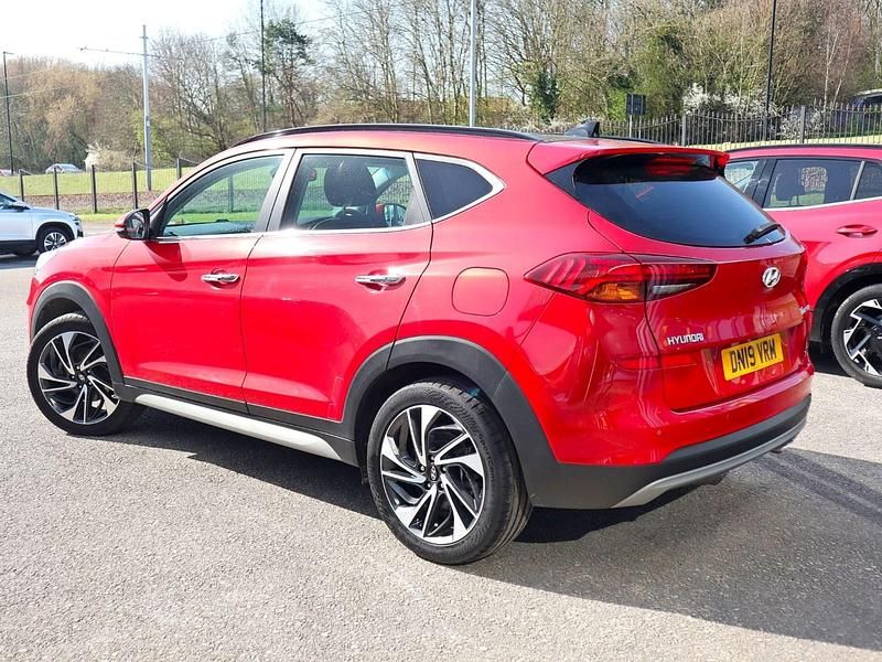Used Hyundai Tucson Premium SE 177 HP (130 kW) 2019 Red SUV