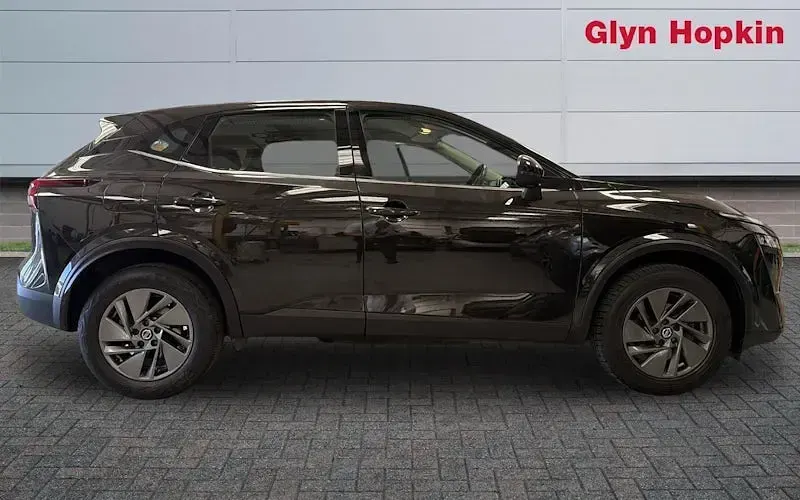 Used Nissan Qashqai Acenta Premium 140 HP (102 kW) 2023 SUV
