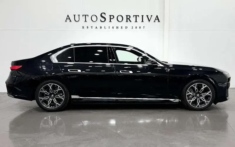 Used BMW 750e Basis 489 HP (359 kW) 2025 Black Sedan