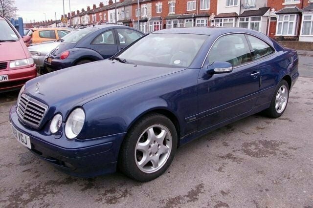 Used Mercedes CLK230 Avantgarde 197 HP (144 kW) 2002 Coupe