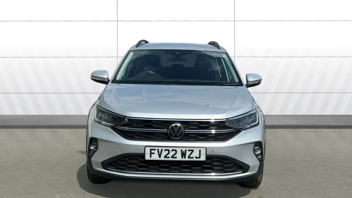 Used VW Taigo Life 95 HP (69 kW) 2022 Silver SUV